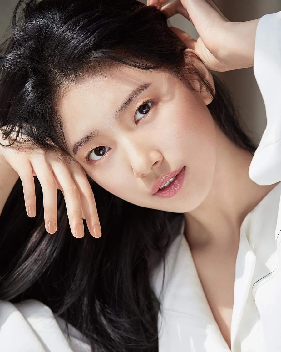 챗지피티가 뽑은 역대 여자아이돌 비주얼 TOP 10