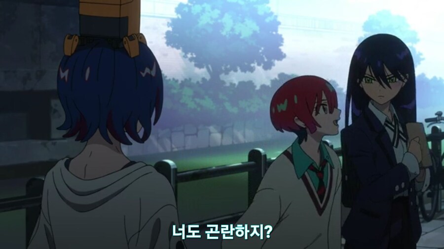 스압[기동전사 건담 GQuuuuuux]3화 비밀이 있는 두 건담 그리고 클랜 배틀_231.jpg