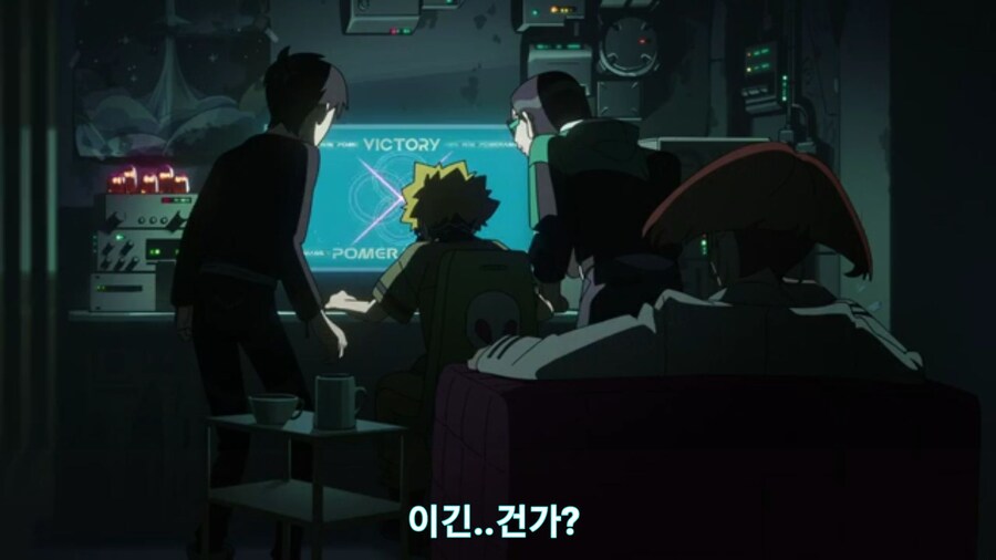 스압[기동전사 건담 GQuuuuuux]3화 비밀이 있는 두 건담 그리고 클랜 배틀_608.jpg