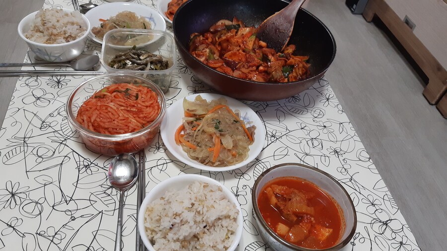 오징어볶음 (4월 23일)_1.jpg