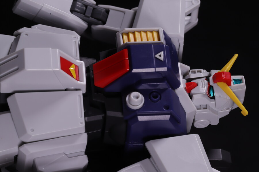 HG] 육전형 건담 (패러슈트 팩)_7.jpg