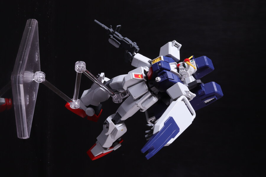HG] 육전형 건담 (패러슈트 팩)_22.jpg