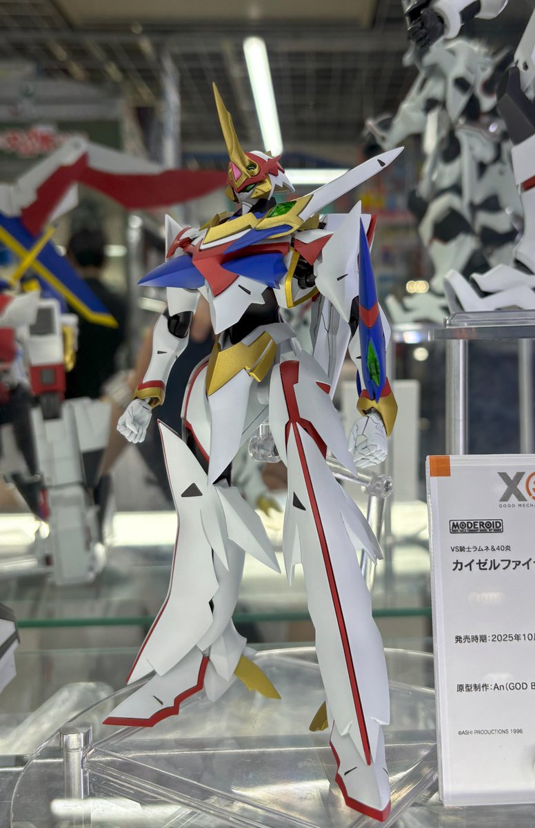 [굿 스마일] MODEROID 카이젤 파이어 + 오디안 전시 사진 2_2.jpg