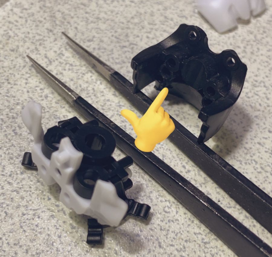 [맥스 팩토리] PLAMATEA 블루 아카이브 - 토키 조립 리뷰_12.jpg