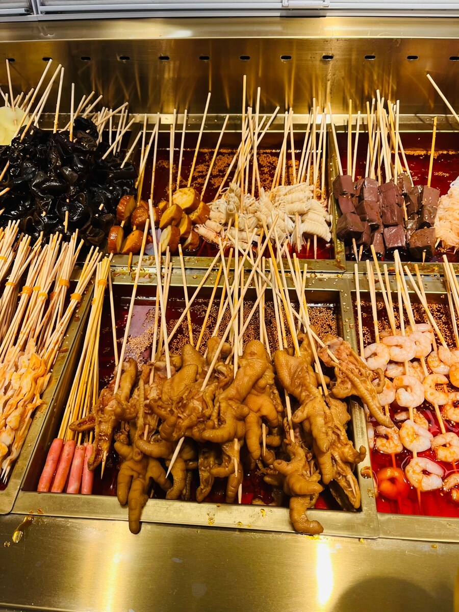 중국 대련 서안로 야시장 "마라 꼬치"_7.jpg