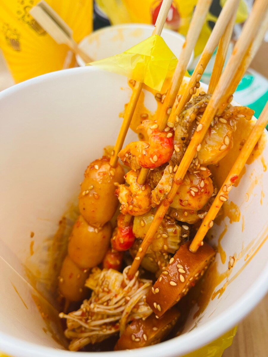 중국 대련 서안로 야시장 "마라 꼬치"_8.jpg