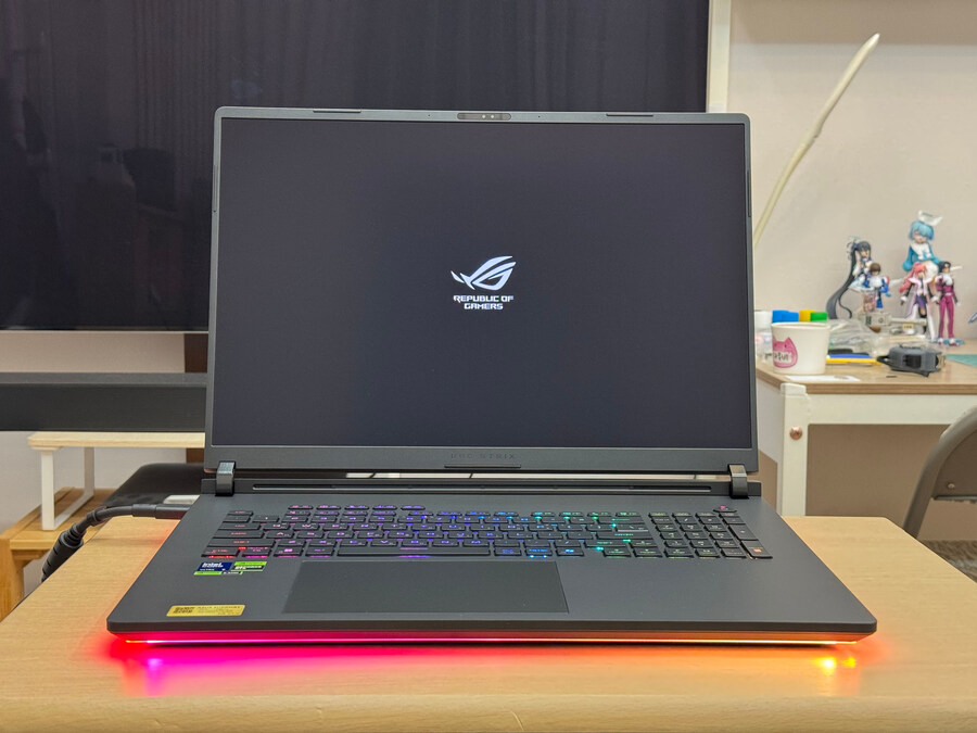 5090 겜트북 사용기 ASUS ROG STRIX SCAR 18 (2025년형)_6.jpg
