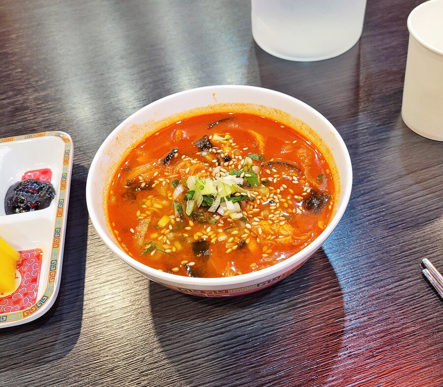 오랜만에 동네짬뽕 볶음밥_1.jpg