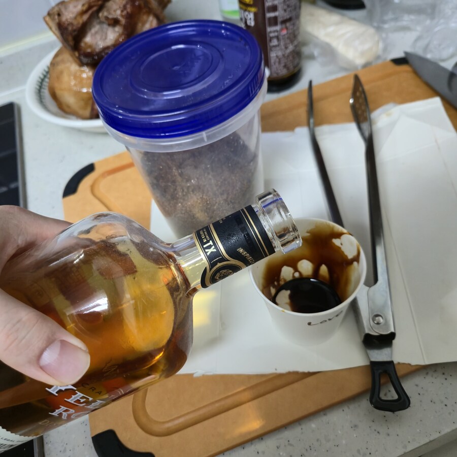 오늘 하루를 다 쓴 동파육 feat. 육식맨_20.jpg