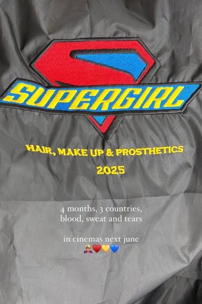 [DC] '슈퍼걸: 우먼 오브 투모로우' 공식 촬영 종료_1.jpg