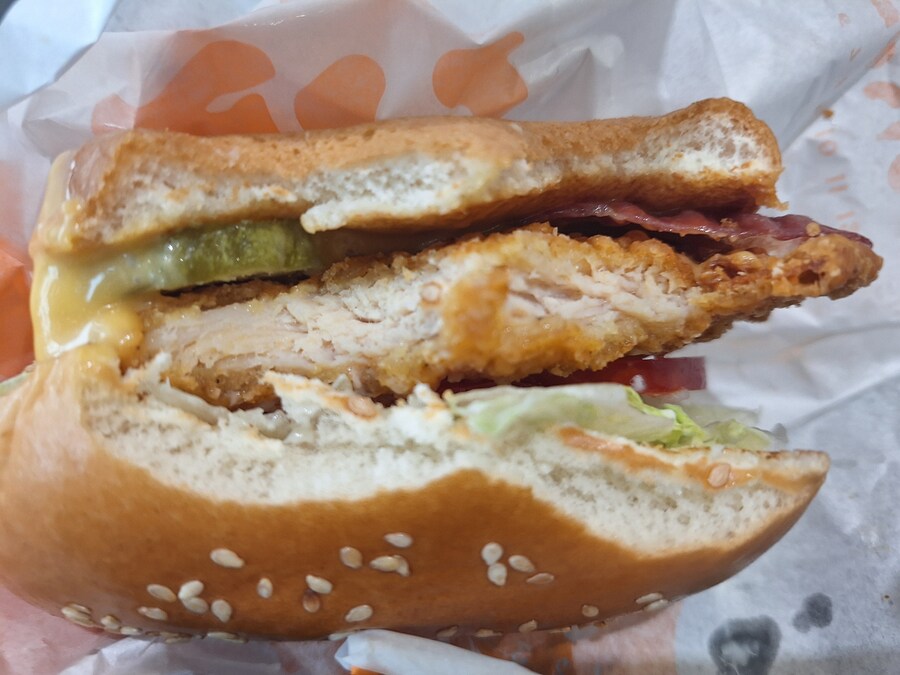 버거킹 크리스퍼 BLT_3.jpg