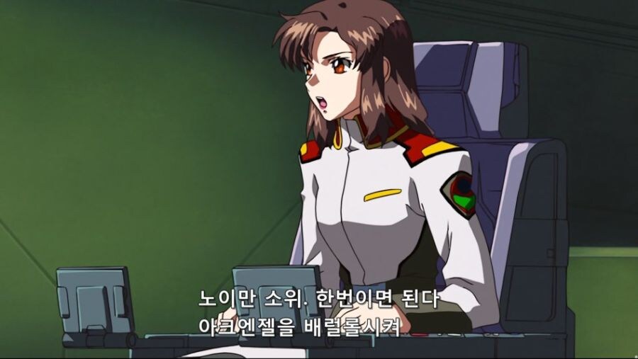 건담) 상관 뒷담화 할때는 주변 조심해야하는 이유_1.jpg