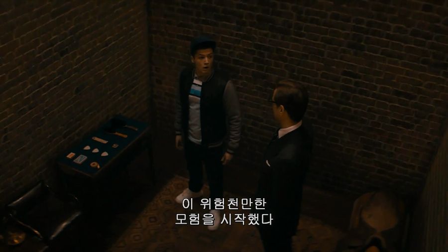 갤러해드가 설명하는 킹스맨 조직의 탄생 배경_8.jpg