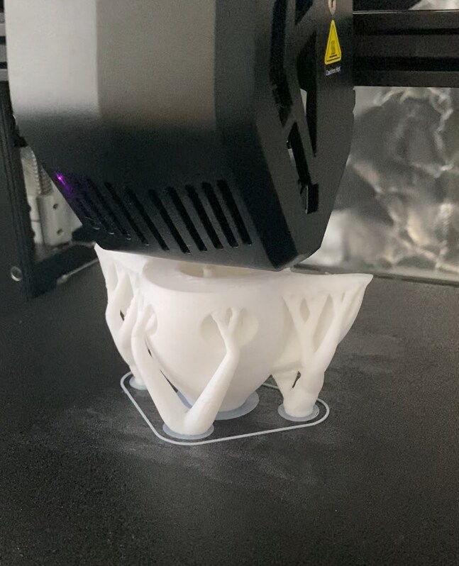 3D 프린터로 만든 노랑 피크민 꽃병_3.png