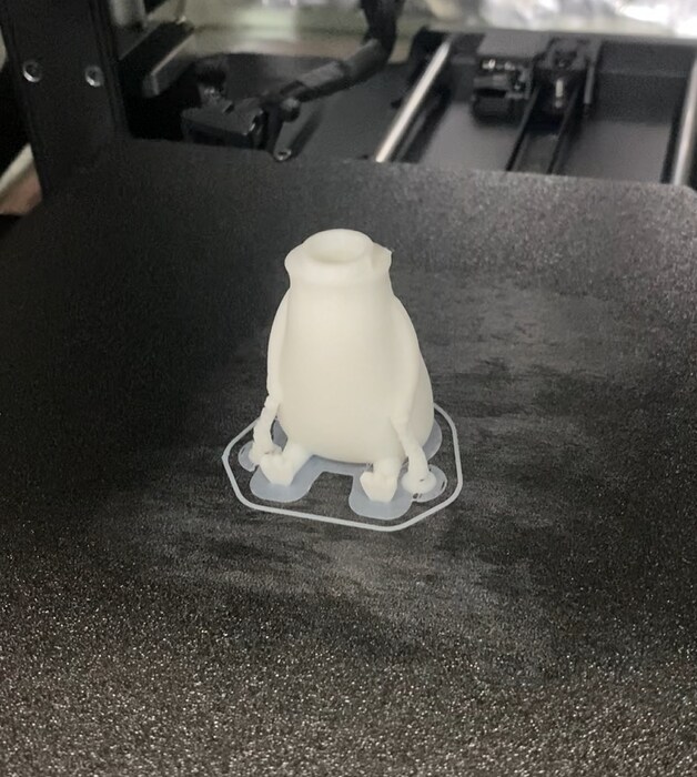 3D 프린터로 만든 노랑 피크민 꽃병_4.png