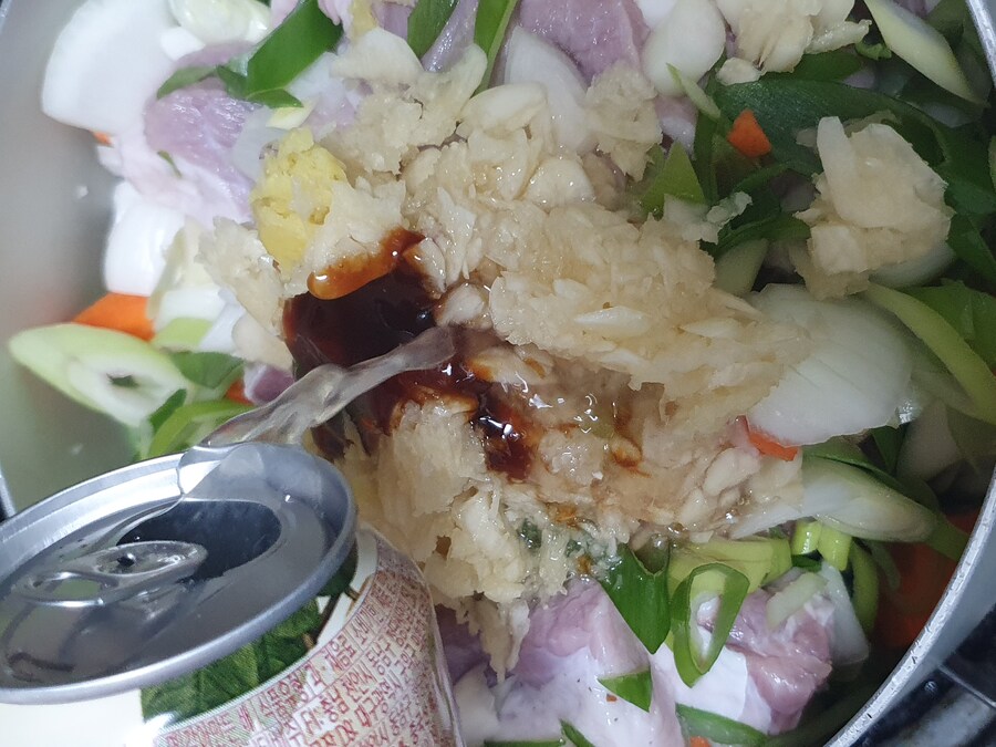 돼지갈비찜에 감자넣는다고 맨날 구박받음._1.jpg