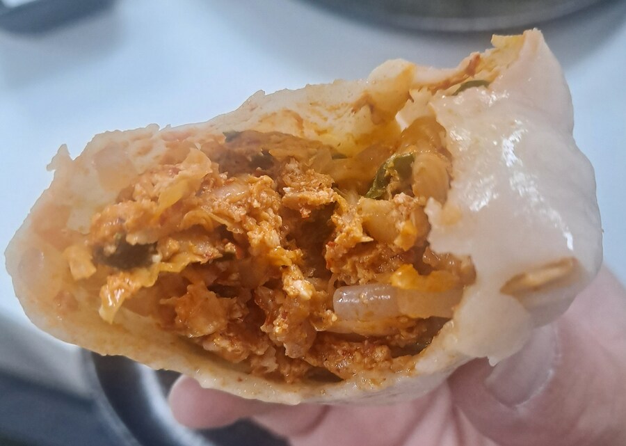 훈둔, 고기왕만두, 김치왕만두, 훙탕삼각빵, 2025년 41번째 젤라또_3.jpg