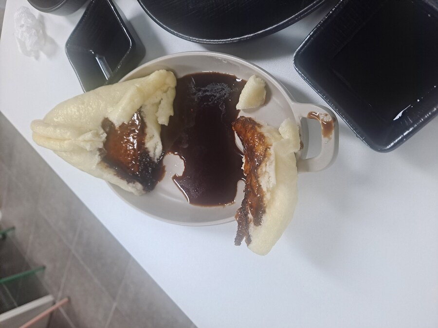 훈둔, 고기왕만두, 김치왕만두, 훙탕삼각빵, 2025년 41번째 젤라또_6.jpg