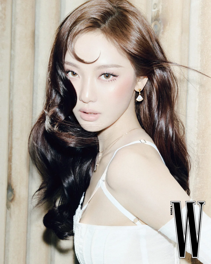 [에스파] 닝닝 더블유코리아 x 불가리 포토슛 비하인드 💍_2.webp