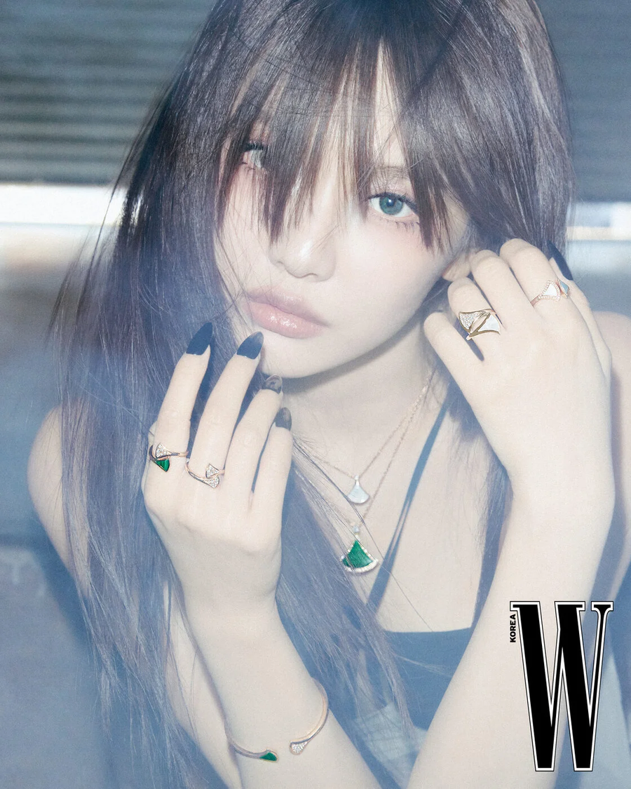 [에스파] 닝닝 더블유코리아 x 불가리 포토슛 비하인드 💍_4.webp