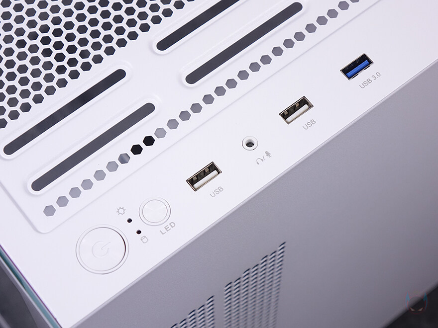 가격 부담없는 트렌디한 PC케이스! 다크플래쉬 DS500_20.jpg