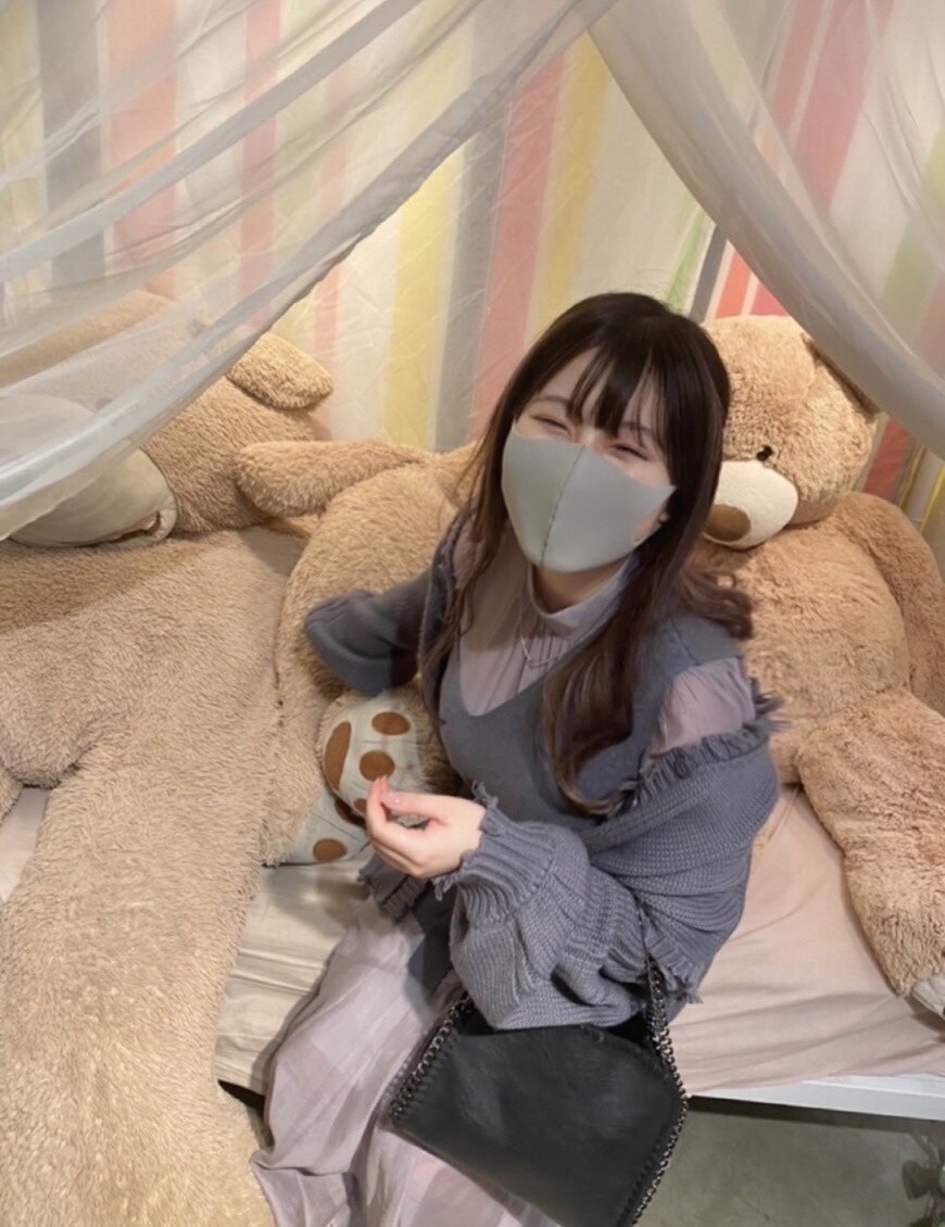 어느 여대생의 16세와 현재_1.jpg