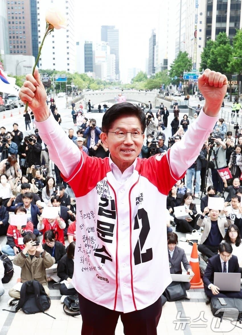 김문수 청계천 유세 인파..._1.jpg