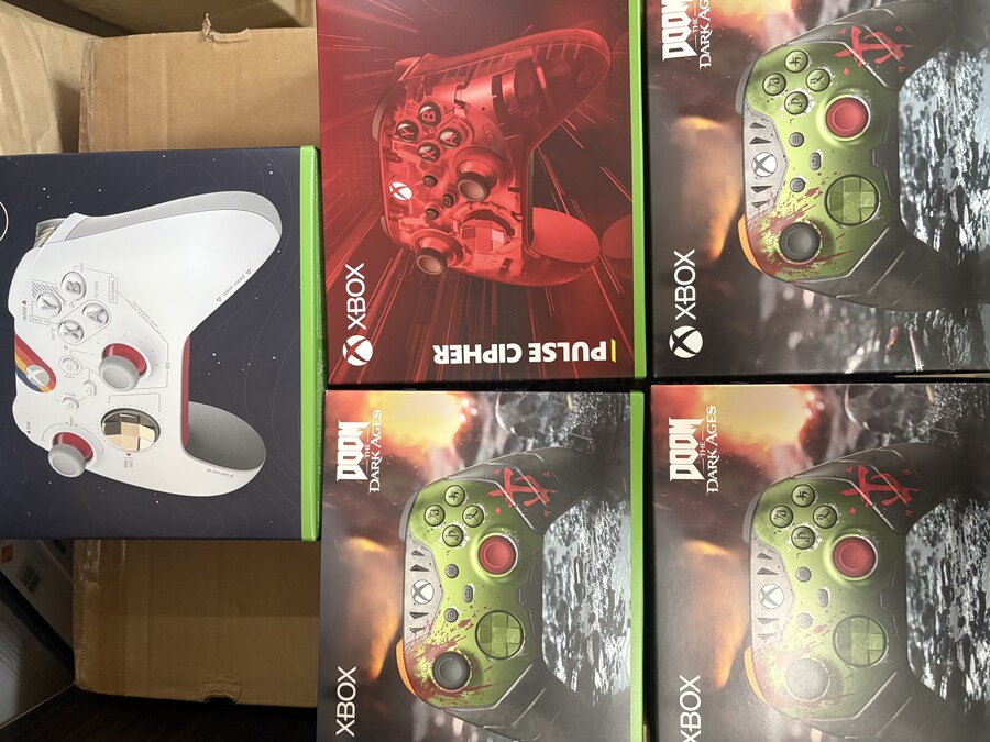 이번에 둠 한정판 패드가 이뻐서 3개 샀는데_1.jpg