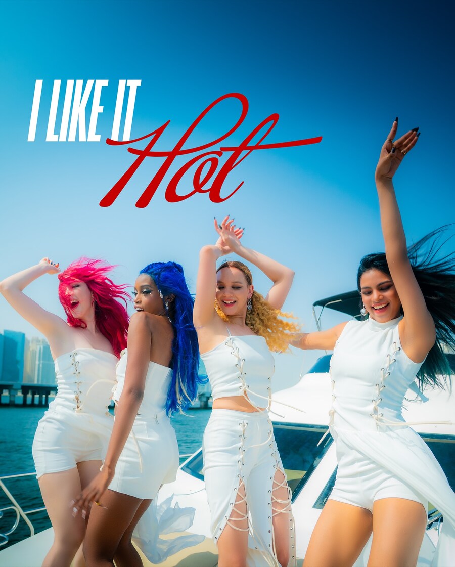 [BLACKSWAN] 'I LIKE IT HOT ' Official MV_1.jpg