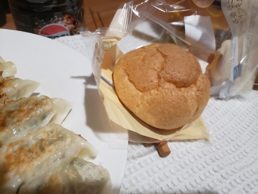 흑돼지 한입만두, 커스터드 슈_5.jpg