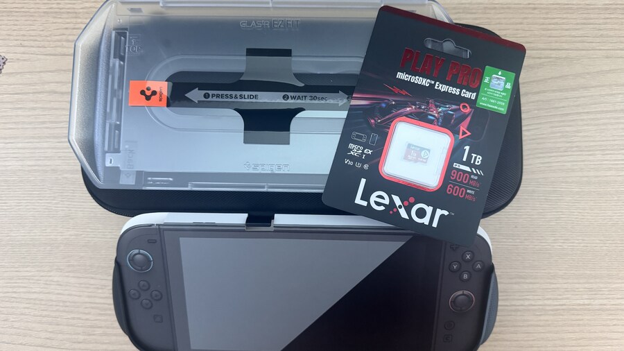 케이스랑 파우치 메모리 카드 왔네요._1.jpg