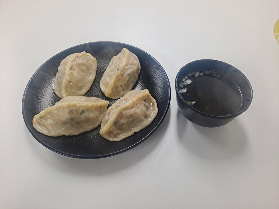 고기왕만두, 훙탕삼각빵_1.jpg