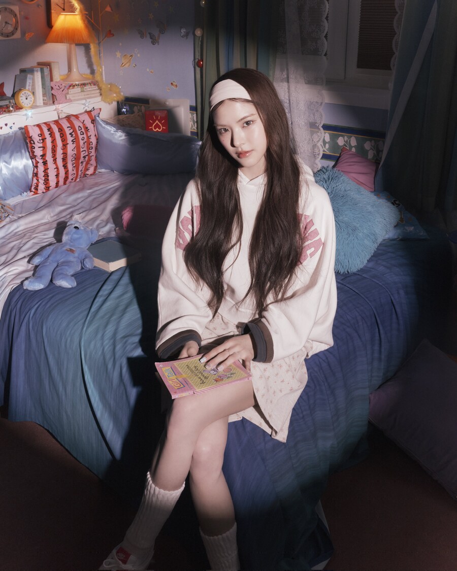 [컨셉포토] 이즈나 싱글 앨범 'BEEP' 마이, 방지민, 코코 A 버전_2.jpg