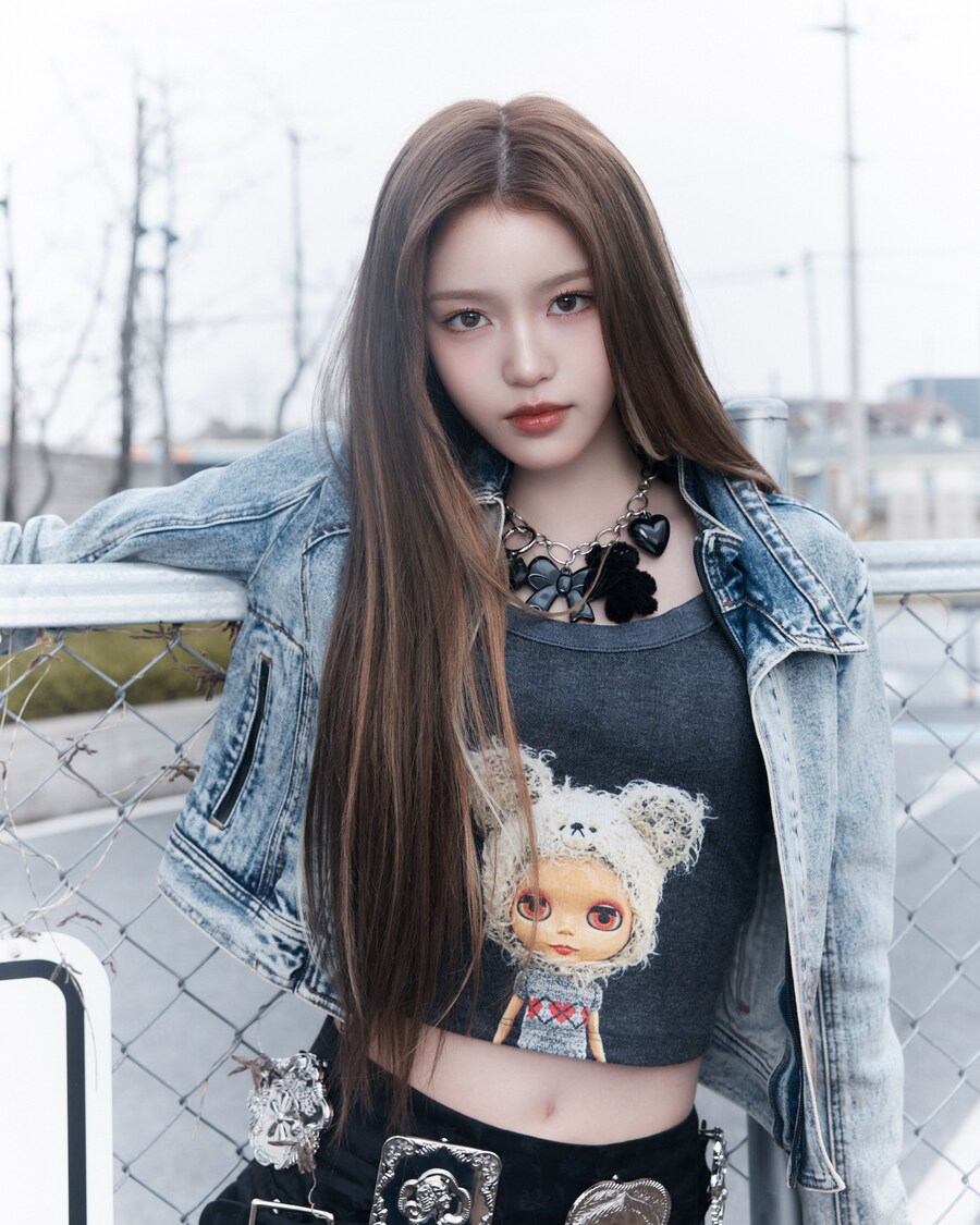 [컨셉포토] 이즈나 싱글 앨범 'BEEP' 유사랑, 최정은, 정세비 B 버전_13.jpg