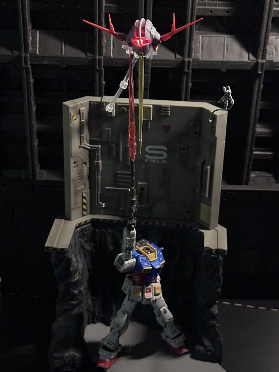 퍼스트건담 라스트슈팅_7.jpg