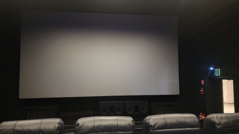 그리드맨) 영화보려고 메가박스 대실함_2.jpg