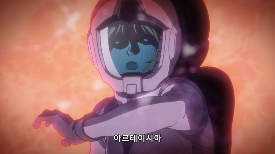 지쿠악스) : 샤아 앞에 나타난 평행세계의 라라아 슨_10.png