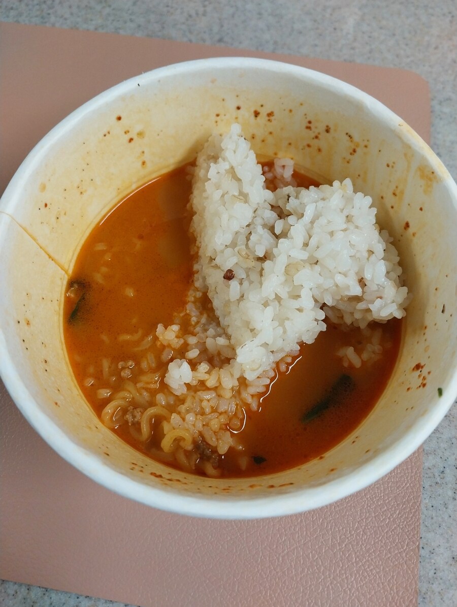 농심-신라면 블랙 사발면_8.jpg