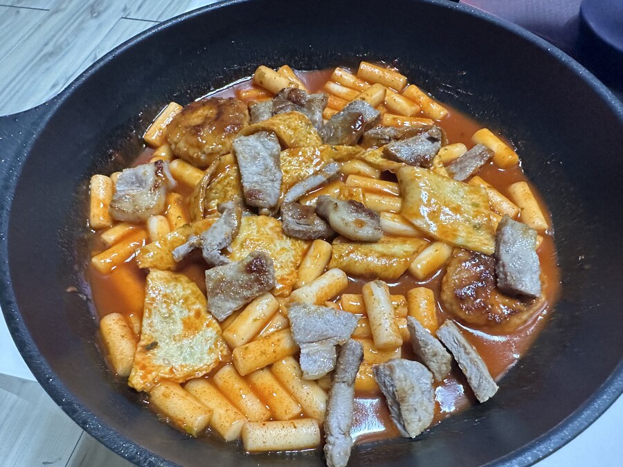 간단하게 먹을 수 있는 떡볶이를 사서 고생함_1.jpg