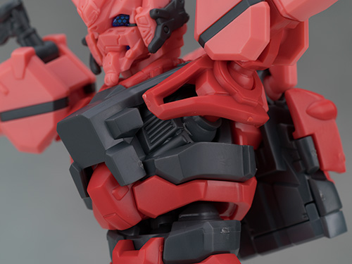 HG GQ 1/144 붉은 건담 해외 리뷰_25.jpg