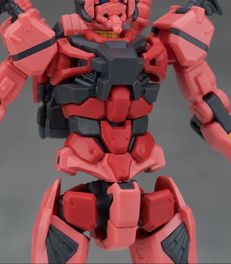HG GQ 1/144 붉은 건담 해외 리뷰_23.jpg
