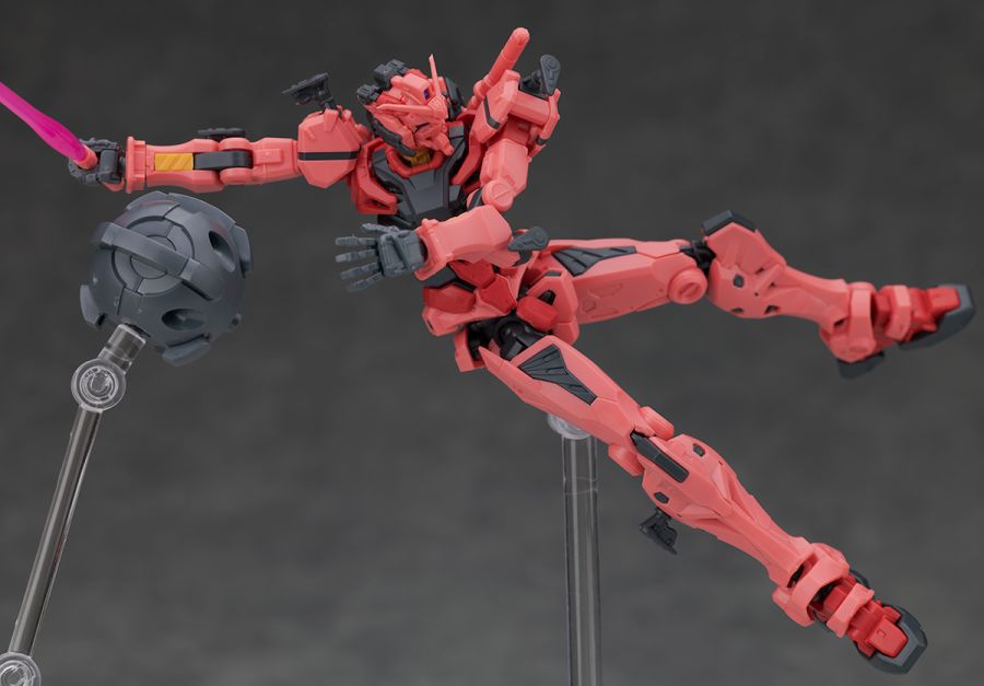HG GQ 1/144 붉은 건담 해외 리뷰_88.jpg