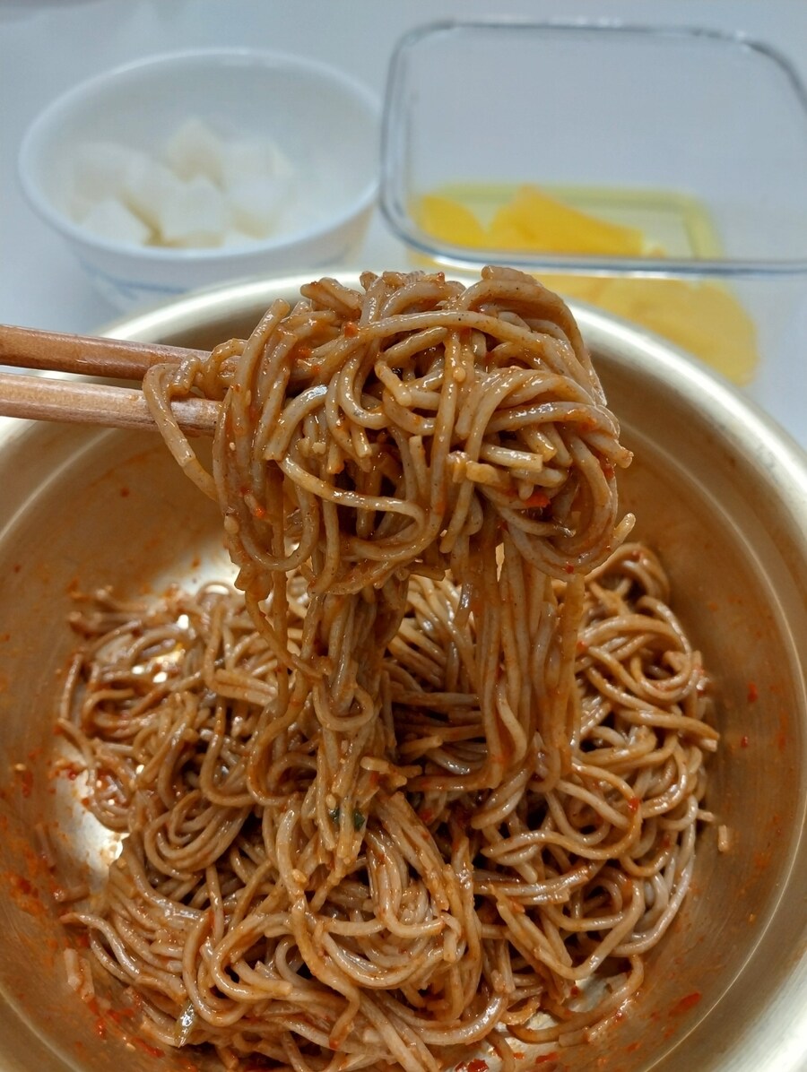 비빔국수 & 소세지빵_4.jpg