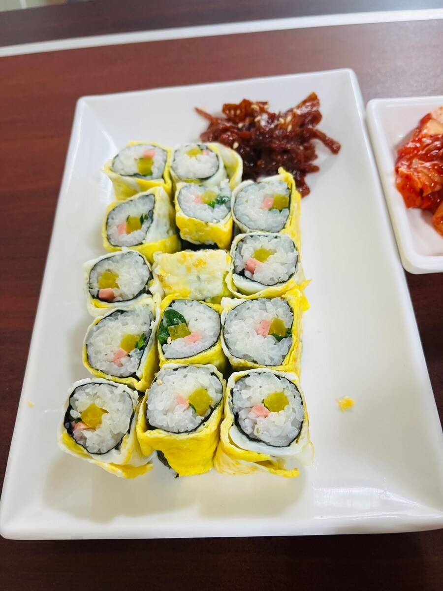 짠지 계란말이 김밥 & 라면_1.jpg