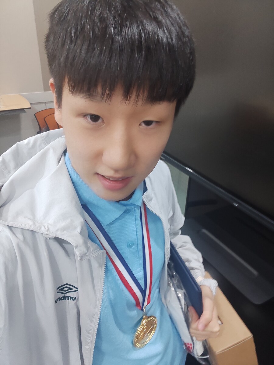 영상편집 대회에서 금메달 따왔어요!_2.jpg