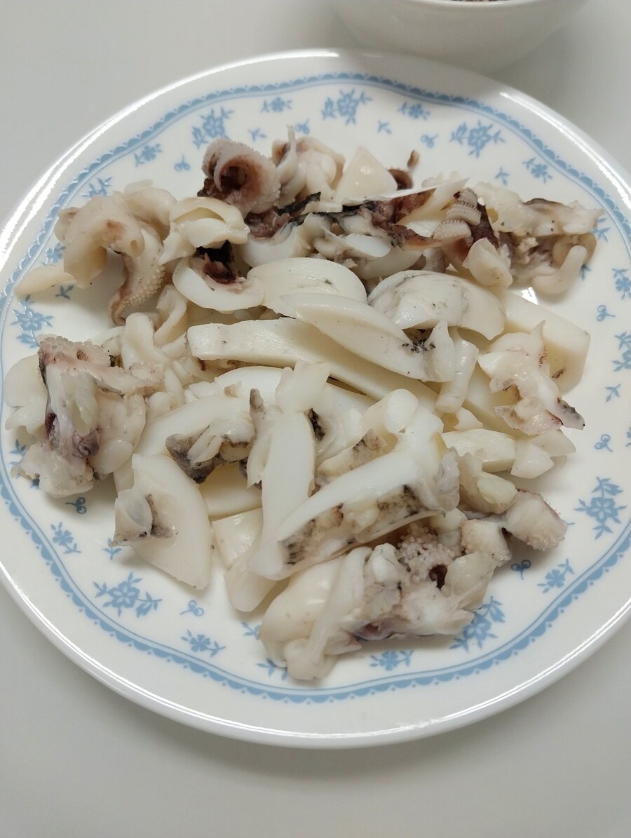 집밥-오징어숙회백반_3.jpg