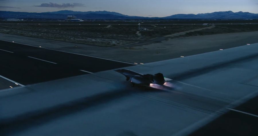 [탑건]젋은 시절의 혈기가 다시 살아난 매버릭_2.jpg