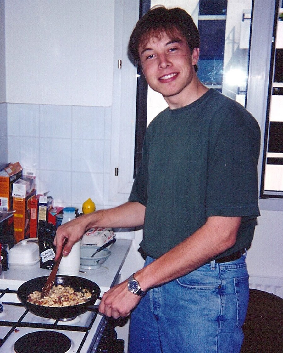 탈모 오기전 일론 머스크 20대 초반 시절jpg