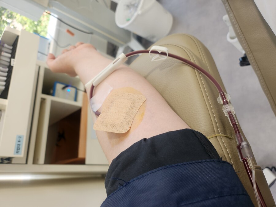 블아) 헌혈 하러 왔는데 가방 준비해 와서 다행임_1.jpg