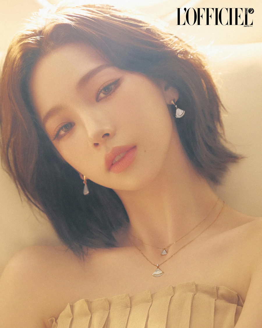 [에스파] 이 목걸이 한국에 하나밖에 없대요🙄 | 로피시엘 화보 비하인드_7.webp